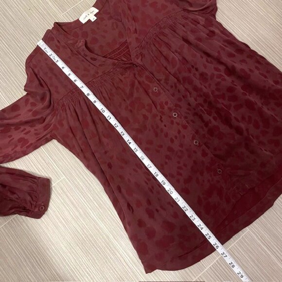 Evereve Cloth & Stone Leopard Print Button Up Blouse Maroon Size Medium V-Neck - Picture 16 of 16